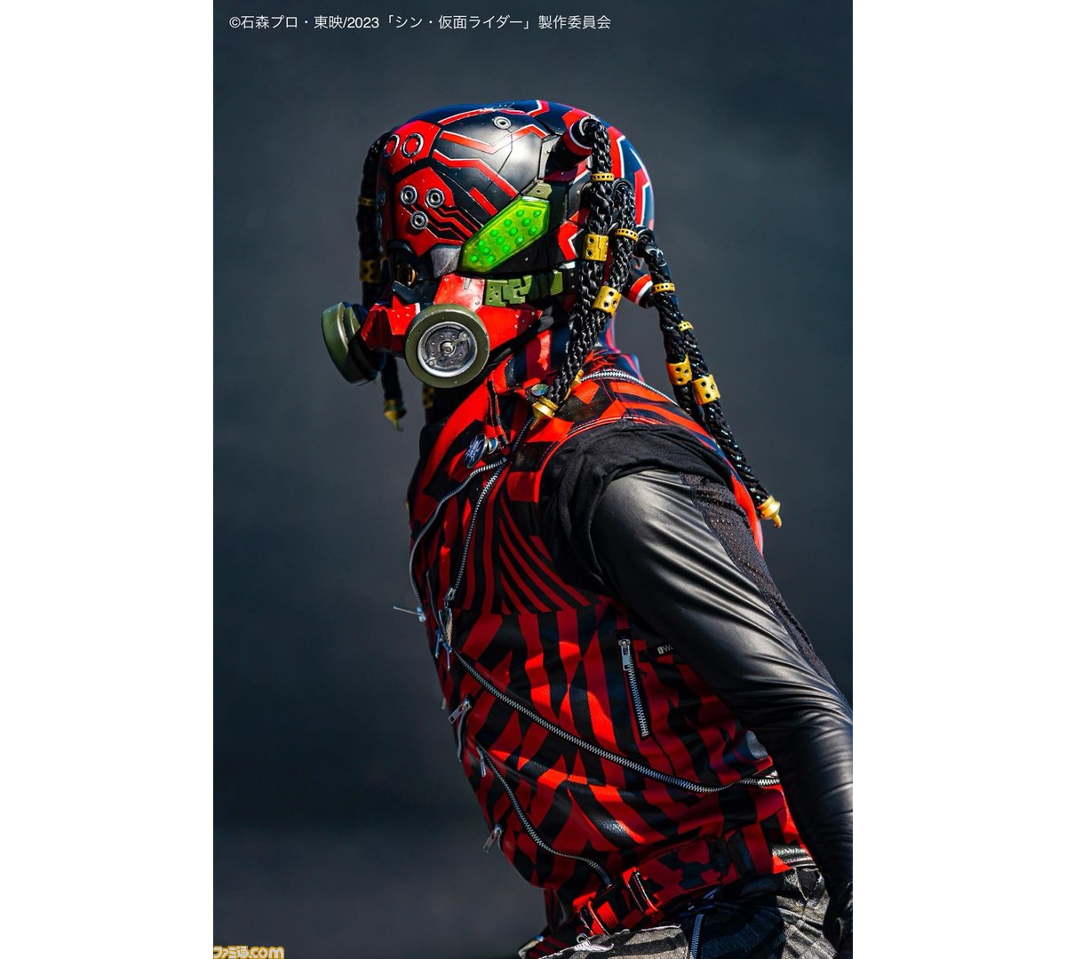 映画『シン・仮面ライダー』に登場するクモオーグをイメージして作られ