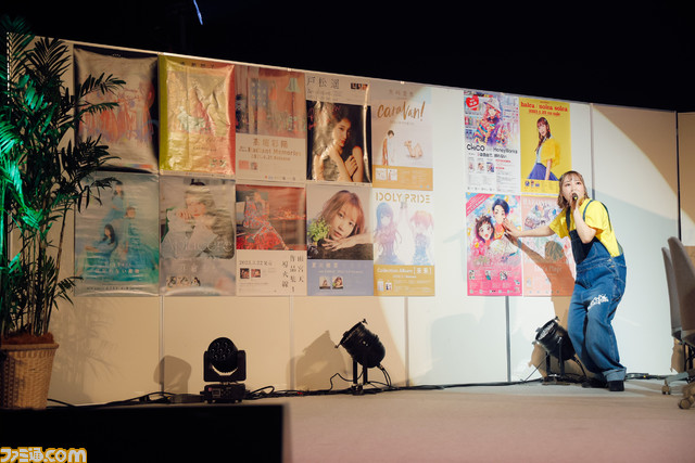 夏川椎菜さんが麻倉ももさんの『Fanfare!!』を全力オタ芸とともに披露! ミュージックレインのアーティストのカバーが披露された“令和5年度 417の日”夜公演をリポート