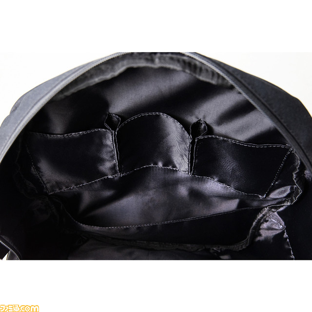 キミの背中に黎明卿。『メイドインアビス 烈日の黄金郷』ボンドルドリュックが本日(4/20)より予約開始