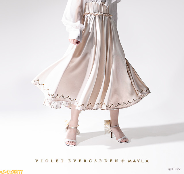 『ヴァイオレット・エヴァーガーデン』のスカートがリアルに発売。愛を届ける自動手記人形とのお揃いコーデに心ときめく【4月28日17時より受注開始】
