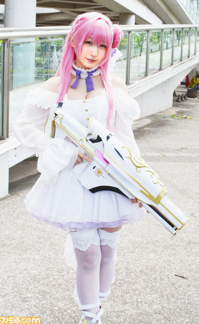 【NIKKE】“本物”のニケが排出されるリアルガチャ!? 伊織もえさんがガチャに登場するサプライズも。コスプレ写真も盛りだくさん【ニコニコ超会議2023】