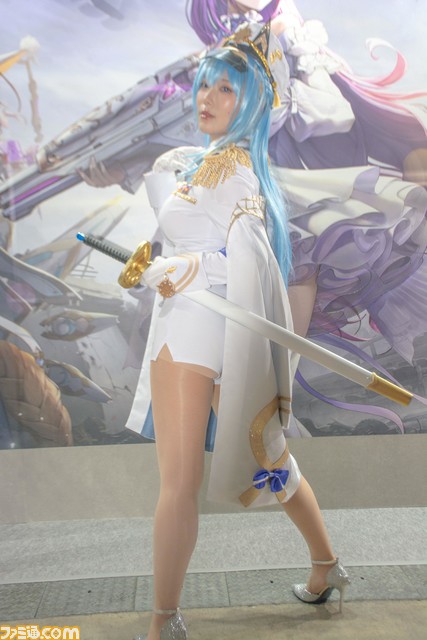 【NIKKE】“本物”のニケが排出されるリアルガチャ!? 伊織もえさんがガチャに登場するサプライズも。コスプレ写真も盛りだくさん【ニコニコ超会議2023】