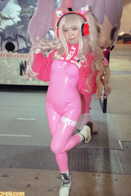 【NIKKE】“本物”のニケが排出されるリアルガチャ!? 伊織もえさんがガチャに登場するサプライズも。コスプレ写真も盛りだくさん【ニコニコ超会議2023】