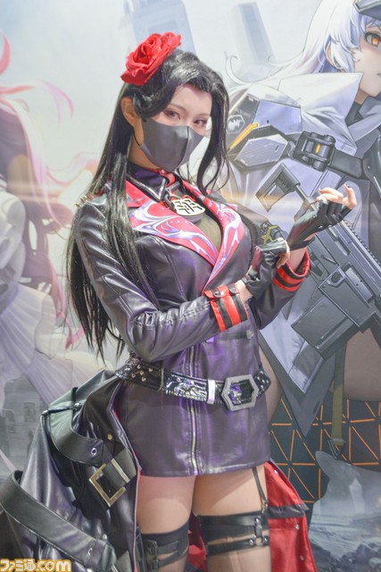 【NIKKE】“本物”のニケが排出されるリアルガチャ!? 伊織もえさんがガチャに登場するサプライズも。コスプレ写真も盛りだくさん【ニコニコ超会議2023】