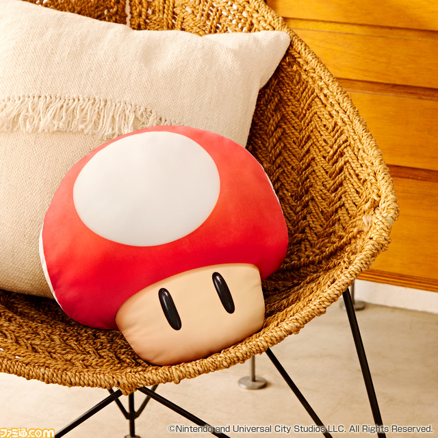 映画『スーパーマリオ』一番くじが5月13日に発売。スーパーキノコ、ハテナブロックなど抱き心地のよさそうなクッションが登場