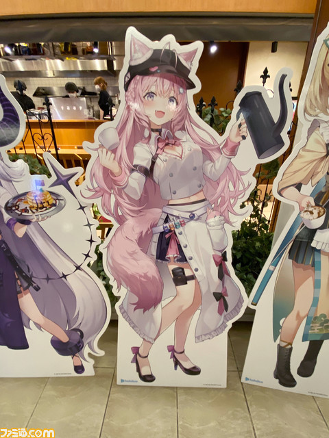 【ホロライブ】holoXカフェ（東京）リポート。メンバーのこだわり抜いたメニューや3Dアジトのような雰囲気の内装に刮目せよ！