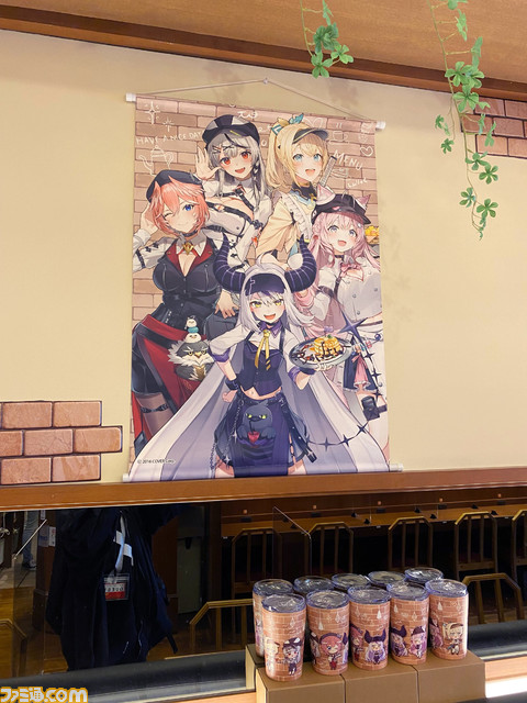 【ホロライブ】holoXカフェ（東京）リポート。メンバーのこだわり抜いたメニューや3Dアジトのような雰囲気の内装に刮目せよ！