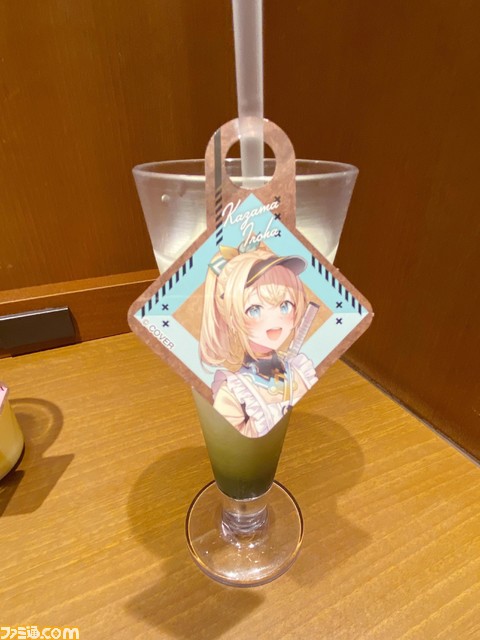 【ホロライブ】holoXカフェ（東京）リポート。メンバーのこだわり抜いたメニューや3Dアジトのような雰囲気の内装に刮目せよ！