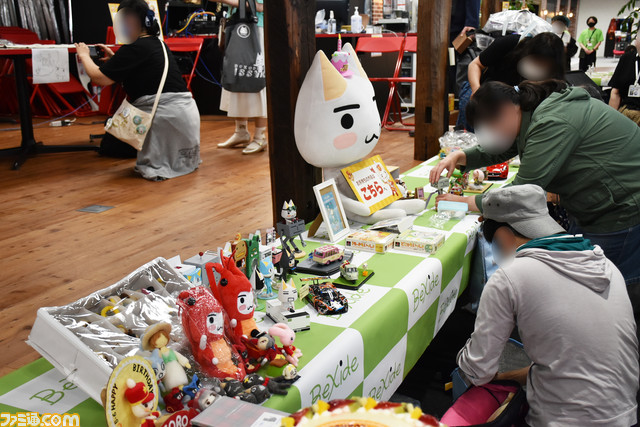 【どこいつ】トロの誕生日会が4年ぶりに開催。トロとクロのかわいさはいつまでも変わらず、お父さんもお姉さんも家族連れも笑顔なイベントリポートをお届けニャ