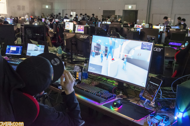 【C4 LAN】大量のゲーマーがゲーム機持参で勝手に遊ぶだけ。まあまあどうかしてるのに心地いい。ぬるま湯みたいな闇鍋イベントの生存戦略