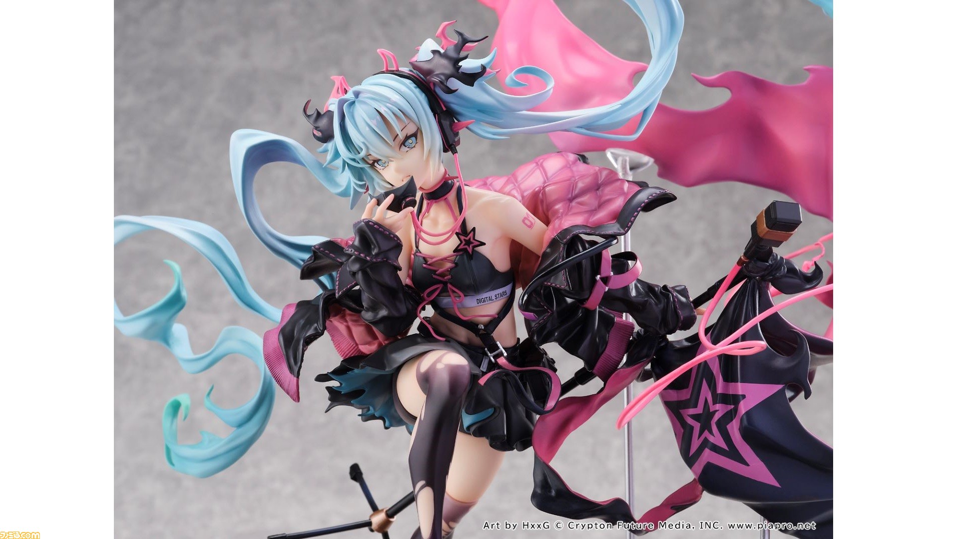 初音ミク】クールなライブパフォーマンス姿でフィギュア化。全長約47 ...