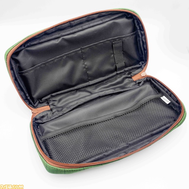 『世界樹の迷宮I・II・III HDリマスター』冒険者たちを描いたキャラファイングラフ、歴代パッケージイラストのアクスタなど新グッズが登場