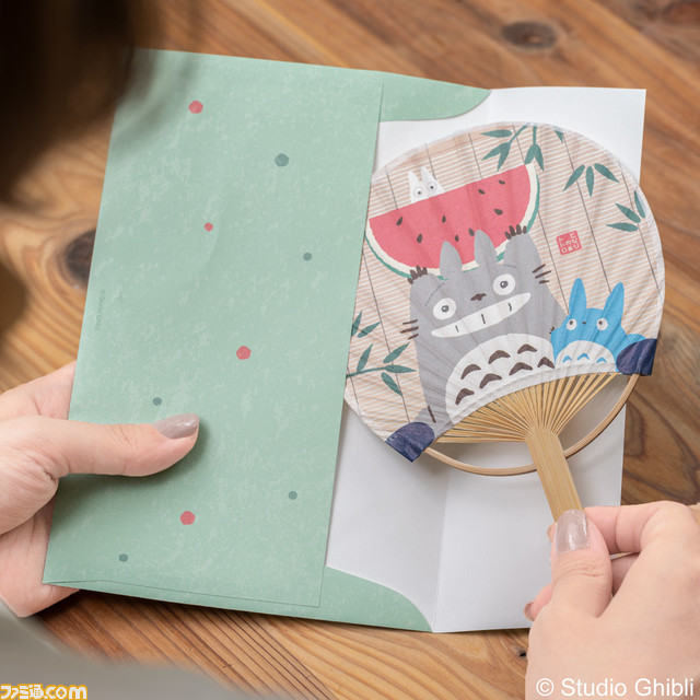 【ジブリ】カオナシ、トトロのおでかけポシェットが6月16日より先行発売。見た目が怖かわいい。ショルダーベルトを外すとポーチとして使える