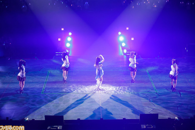 『アイマス シンデレラガールズ』“燿城夜祭 -かがやきよまつり-”2日目リポート。大阪出身アイドルが『あんきら!?狂騒曲』ならぬ『おおさか!?狂騒曲』を披露！ 大阪らしいユニークな演出で最高の夜祭に