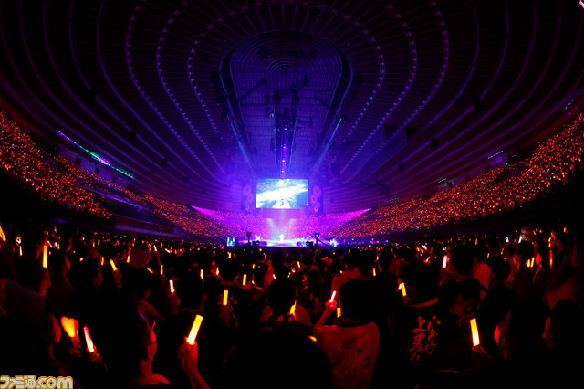 『アイマス シンデレラガールズ』“燿城夜祭 -かがやきよまつり-”2日目リポート。大阪出身アイドルが『あんきら!?狂騒曲』ならぬ『おおさか!?狂騒曲』を披露！ 大阪らしいユニークな演出で最高の夜祭に