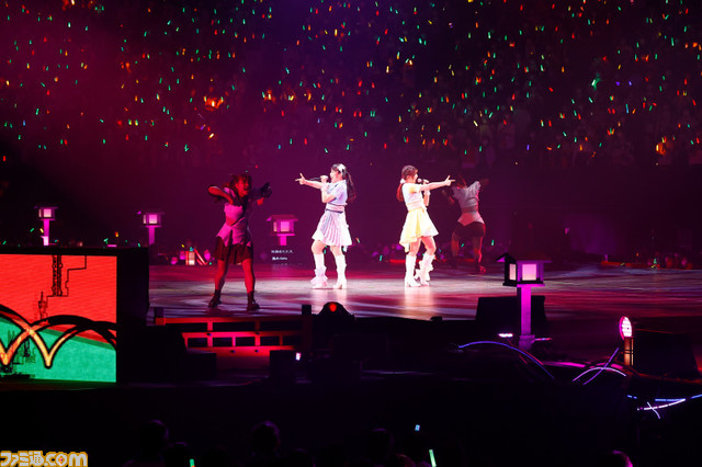 『アイマス シンデレラガールズ』“燿城夜祭 -かがやきよまつり-”2日目リポート。大阪出身アイドルが『あんきら!?狂騒曲』ならぬ『おおさか!?狂騒曲』を披露！ 大阪らしいユニークな演出で最高の夜祭に