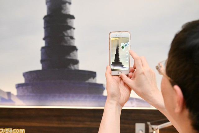 『モンハンライズ:サンブレイク』コラボホテルリポート。メル・ゼナの雄姿は都会の夜景に映える。コラボメニューや仕掛けの“発見”でも楽しめる、2度おいしい宿泊プラン