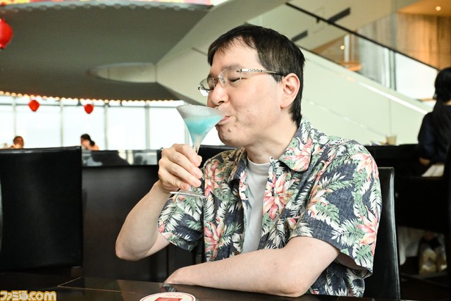 『モンハンライズ:サンブレイク』コラボホテルリポート。メル・ゼナの雄姿は都会の夜景に映える。コラボメニューや仕掛けの“発見”でも楽しめる、2度おいしい宿泊プラン