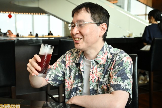 『モンハンライズ:サンブレイク』コラボホテルリポート。メル・ゼナの雄姿は都会の夜景に映える。コラボメニューや仕掛けの“発見”でも楽しめる、2度おいしい宿泊プラン