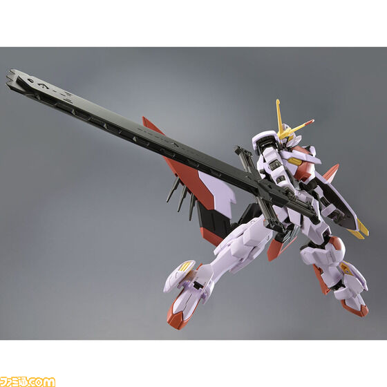 『機動戦士ガンダム 鉄血のオルフェンズ ウルズハント』ガンダム・端白星（第2形態）がプラモ化。クロスメイス、スマートクローシールドを新規造形で再現