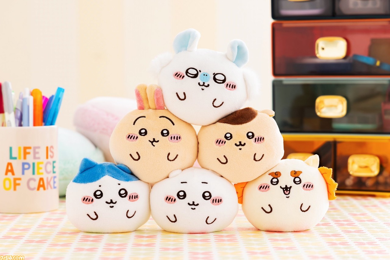 ちいかわ』たちに全身で“なる”着ぐるみが発売されるも即完売 ちいかわ』たちに全身で“なる”着ぐるみが発売されるも即完売