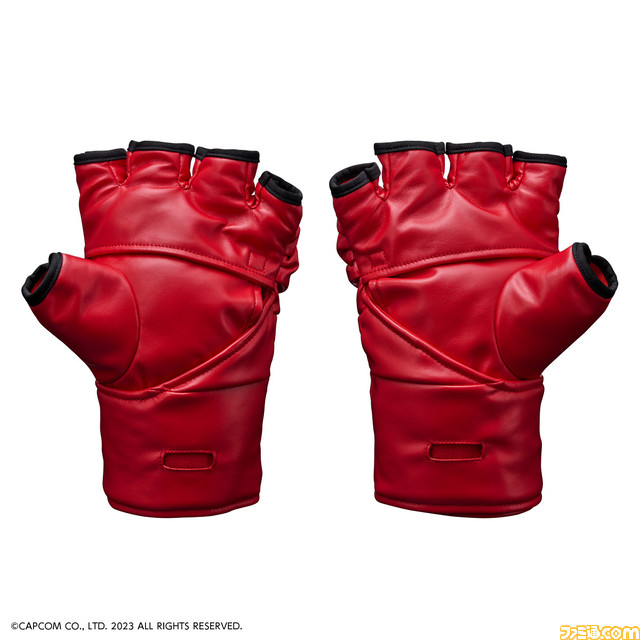波動拳や昇竜拳が繰り出せる『ストリートファイター』リュウのグローブが登場。動きや速度を検知することで実際に技を打っているような“なりきり体験”が可能