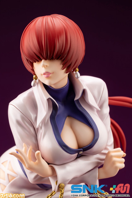『KOF』シェルミー(『SNKヒロインズ』版)のフィギュアが登場。投げ技“Fカップチュード”発動時の挑発的ポージングを艶やかに再現