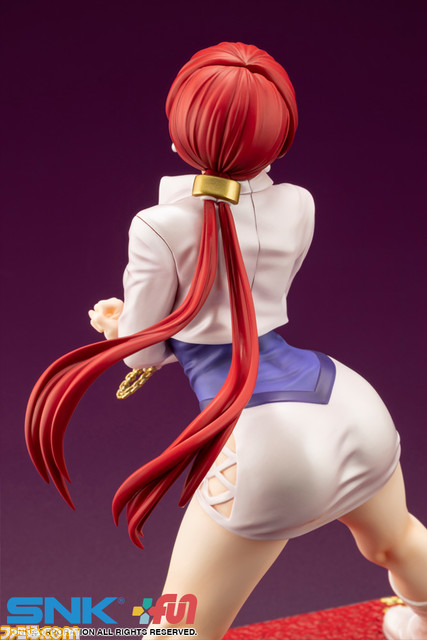『KOF』シェルミー(『SNKヒロインズ』版)のフィギュアが登場。投げ技“Fカップチュード”発動時の挑発的ポージングを艶やかに再現