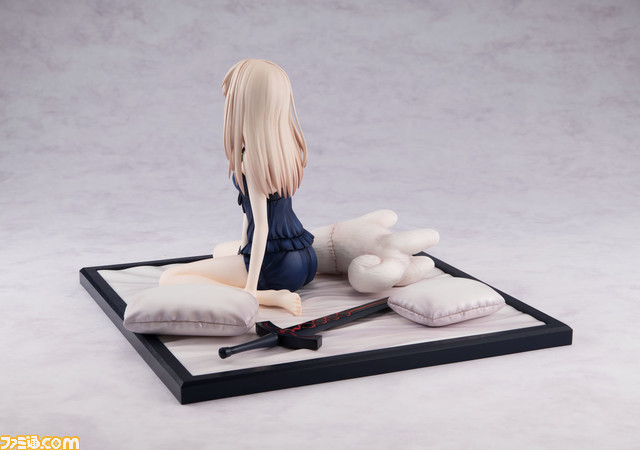 『Fate/stay night』セイバーオルタのベビードールver.が立体化。カヴァスII世ぬいぐるみとエクスカリバー・モルガンも付属