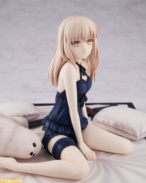 『Fate/stay night』セイバーオルタのベビードールver.が立体化。カヴァスII世ぬいぐるみとエクスカリバー・モルガンも付属