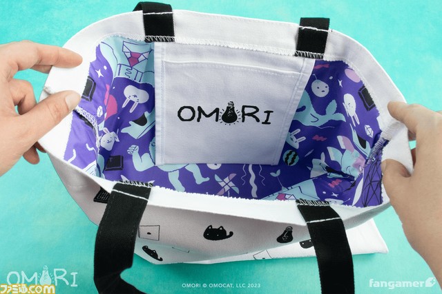 『OMORI』新グッズが発売。トートバッグは外面にホワイトスペース、内面にヘッドスペースをデザイン