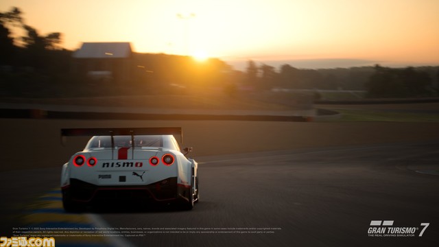 『グランツーリスモ7』に救急車が登場。新規収録車種などを追加するアップデートが8月7日より配信。世界大会の開催や映画公開にあわせたキャンペーンも