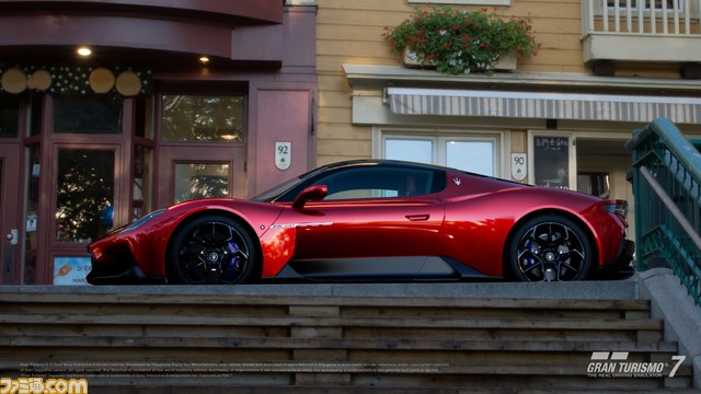 『グランツーリスモ7』に救急車が登場。新規収録車種などを追加するアップデートが8月7日より配信。世界大会の開催や映画公開にあわせたキャンペーンも