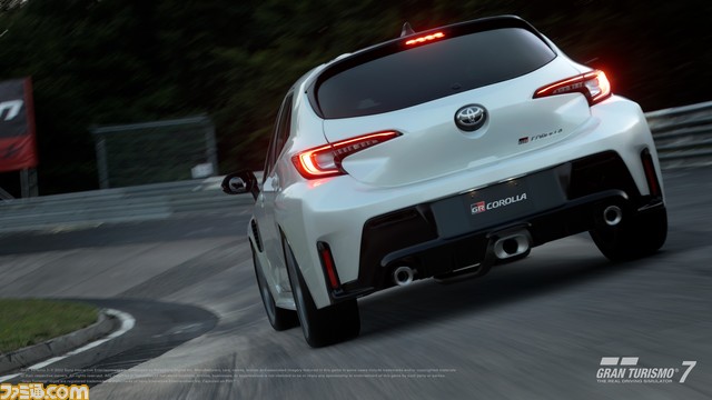 『グランツーリスモ7』に救急車が登場。新規収録車種などを追加するアップデートが8月7日より配信。世界大会の開催や映画公開にあわせたキャンペーンも