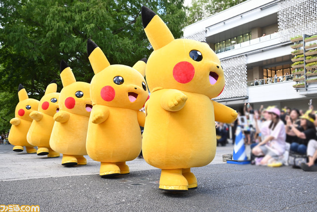 【ポケモン】この夏、ポケモンファンは横浜みなとみらいに絶対行ってほしい！ かわいいピカチュウの大行進やニャオハ、ホゲータ、クワッスが夜空に浮かぶナイトショーなど、街がポケモン一色に【WCS横浜みなとみらいイベント】