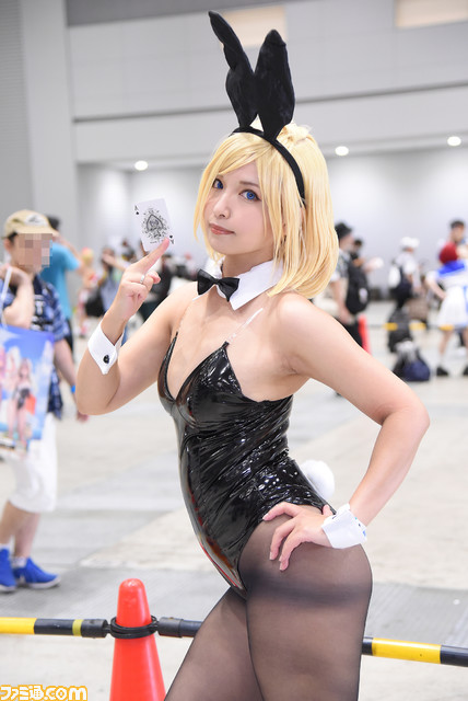 【コミケ】『NIKKE』水着ラピからバニーバイパー、『バイオRE:4』エイダ、『スト6』『ブルアカ』『ガンダムSEED』まで！ “コミケ102”を沸かせたコスプレイヤー40選