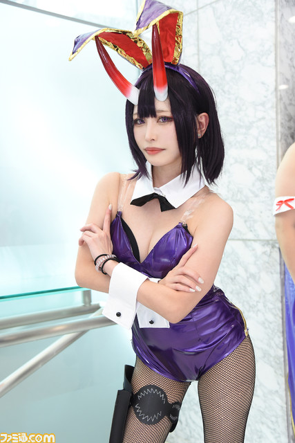 【コミケ】『NIKKE』水着ラピからバニーバイパー、『バイオRE:4』エイダ、『スト6』『ブルアカ』『ガンダムSEED』まで！ “コミケ102”を沸かせたコスプレイヤー40選