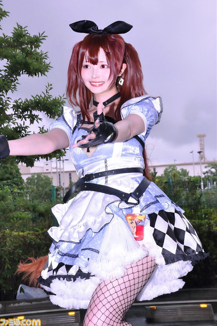 【コミケ】『NIKKE』水着ラピからバニーバイパー、『バイオRE:4』エイダ、『スト6』『ブルアカ』『ガンダムSEED』まで！ “コミケ102”を沸かせたコスプレイヤー40選