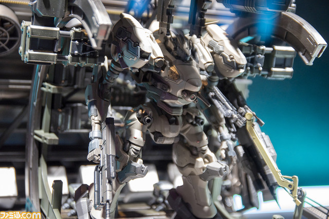 『アーマード・コア6』強化人間036の登場に場内騒然。強襲艦を殴って破壊し、初解禁ステージを初見クリアー。イレギュラーな事態にざわつく『AC6』体験会リポート