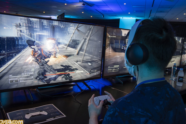 『アーマード・コア6』強化人間036の登場に場内騒然。強襲艦を殴って破壊し、初解禁ステージを初見クリアー。イレギュラーな事態にざわつく『AC6』体験会リポート