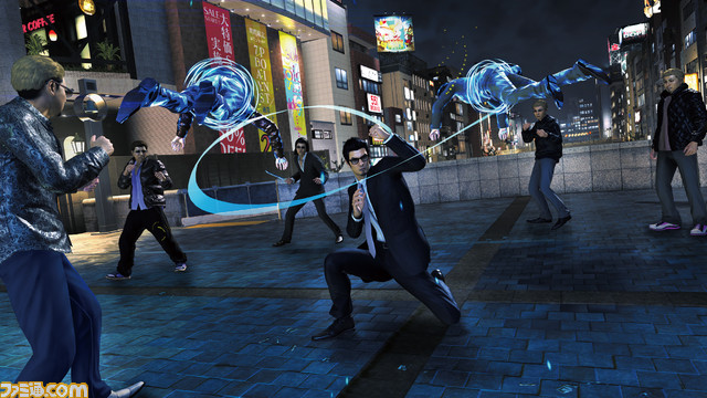 『龍が如く7外伝』多彩なガジェットを駆使して戦う新スタイル“エージェント”が登場。新境地に至った“桐生一馬”のバトルアクションに迫る