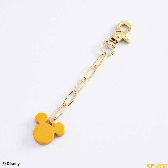 『キングダム ハーツ』手持ちサイズのキーブレードが2024年2月24日に発売決定。鍵穴マークが照射されるライト付きのキングダムチェーン