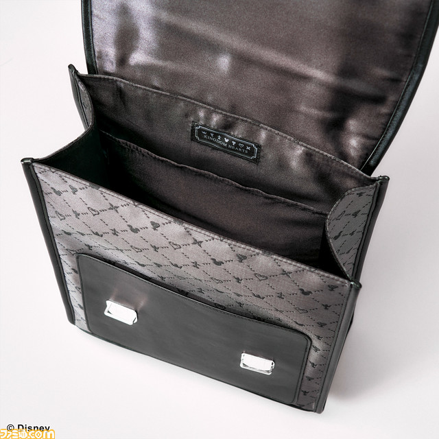 『キングダム ハーツ』トートバッグ、リュック、財布など全6アイテムが発売決定。モノグラム柄のジャガードを使用したおしゃれなデザイン