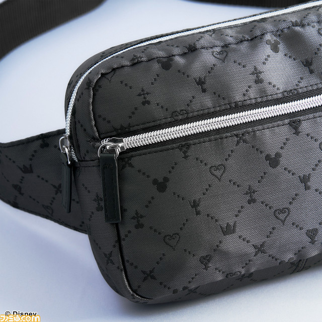 『キングダム ハーツ』トートバッグ、リュック、財布など全6アイテムが発売決定。モノグラム柄のジャガードを使用したおしゃれなデザイン