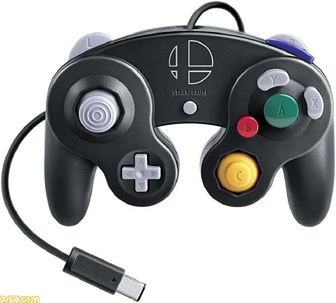 ニンテンドーゲームキューブが発売された日。立方体のボディーが ニンテンドーゲームキューブが発売された日。立方体のボディーが