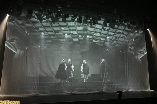 舞台『爆劔~源平最終決戦~』ゲネプロリポート。源平合戦をヨコオタロウ氏が料理すると異次元な展開に【グルメも絶望もあり】