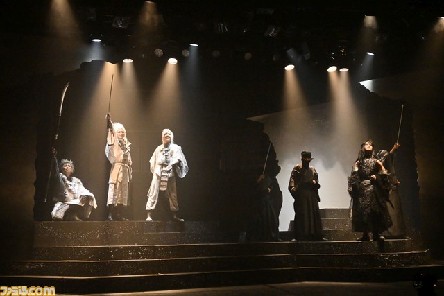 舞台『爆劔~源平最終決戦~』ゲネプロリポート。源平合戦をヨコオタロウ氏が料理すると異次元な展開に【グルメも絶望もあり】