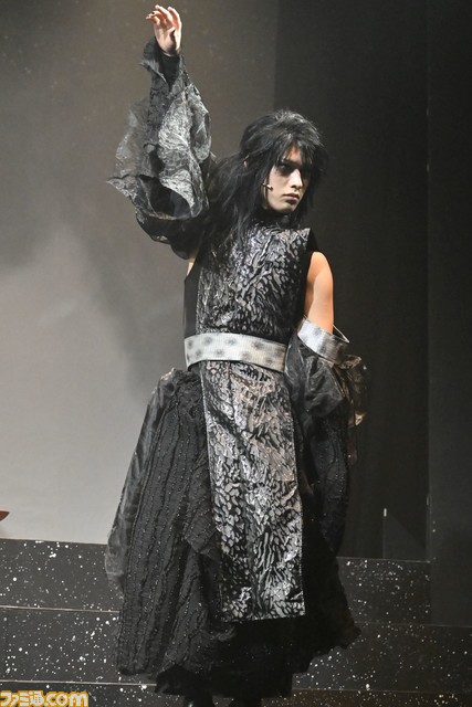 舞台『爆劔~源平最終決戦~』ゲネプロリポート。源平合戦をヨコオタロウ氏が料理すると異次元な展開に【グルメも絶望もあり】