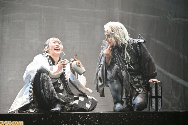 舞台『爆劔~源平最終決戦~』ゲネプロリポート。源平合戦をヨコオタロウ氏が料理すると異次元な展開に【グルメも絶望もあり】