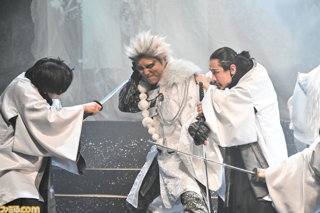 舞台『爆劔~源平最終決戦~』ゲネプロリポート。源平合戦をヨコオタロウ氏が料理すると異次元な展開に【グルメも絶望もあり】